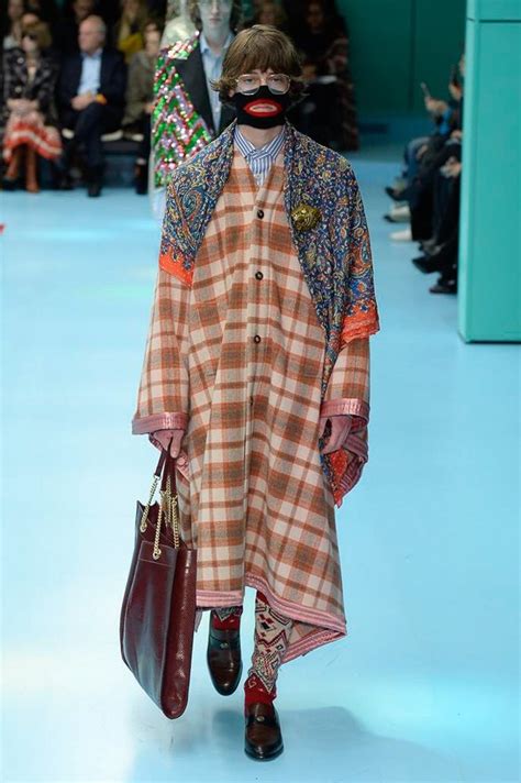 vetrina gucci collezione autunno inverno 2018|La sfilata di Gucci per l'autunno.